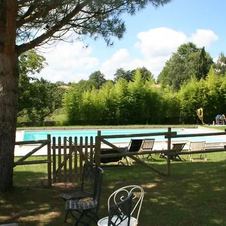 Logis Vendéen, 40 Min De La Hébergement de vacances Saint-Étienne-du-Bois