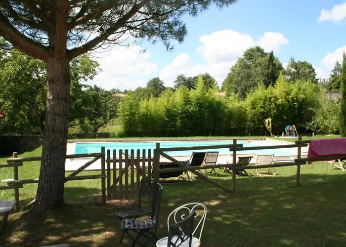 Logis Vendéen, 40 Min De La Hébergement de vacances Saint-Étienne-du-Bois