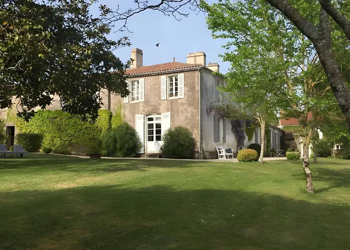 Hébergement de vacances Logis Vendéen, 40 Min De La *